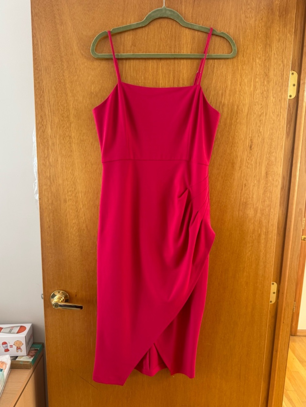 Laundry by Shelli Segal Pink Fuchsia cocktail dress 10 spaghetti strap